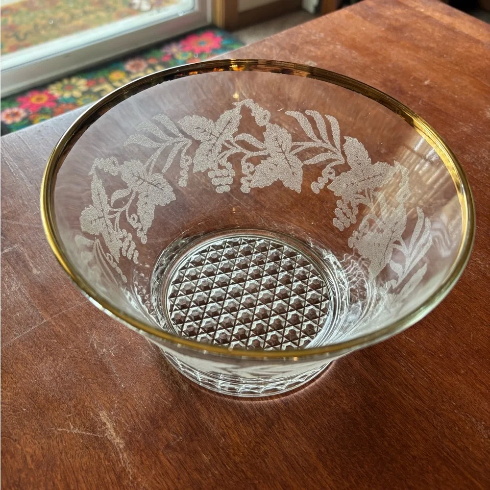 Vintage Bartlett-Collins ice bucket or serving bowl from the mid-20th century.